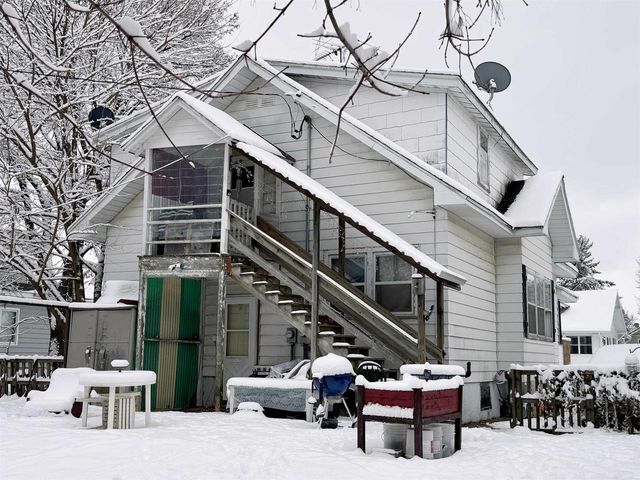 134 N ADAMS STREET, Oconto Falls, WI 54154