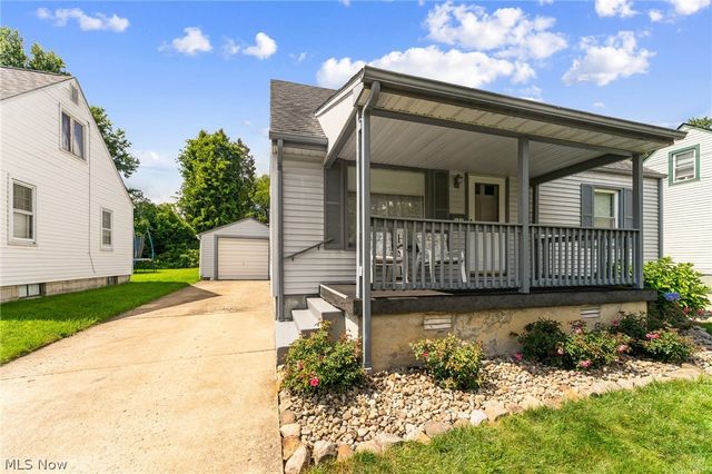 156 S Roanoke Avenue, Austintown, OH 44515