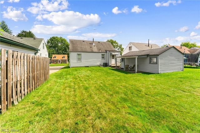156 S Roanoke Avenue, Austintown, OH 44515