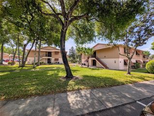 190 HICKORY WOODS COURT 15C, Deltona, FL 32725