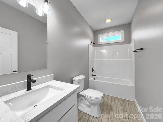 171 Peyton Elaine Road, Clyde, NC 28721