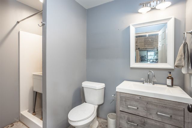 405 County Road 156, Whitesboro, TX 76273