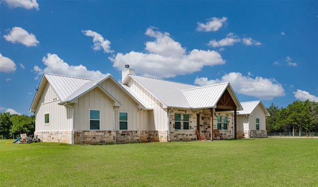 405 County Road 156, Whitesboro, TX 76273