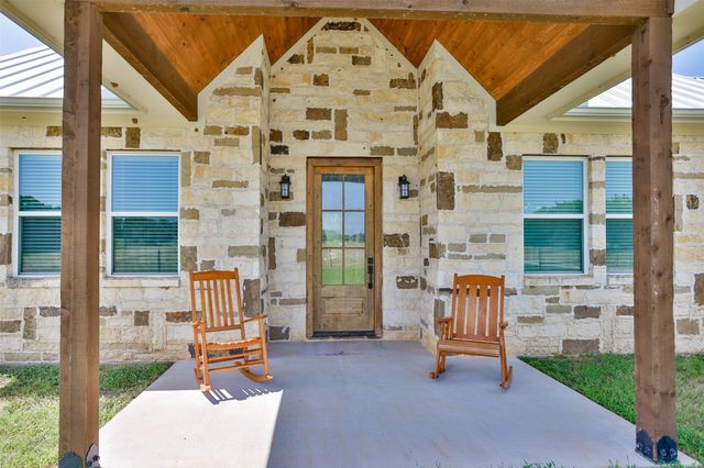 405 County Road 156, Whitesboro, TX 76273