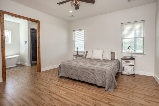 405 County Road 156, Whitesboro, TX 76273