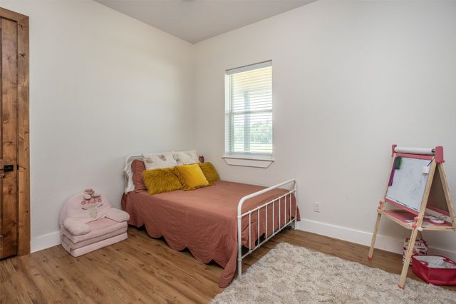 405 County Road 156, Whitesboro, TX 76273