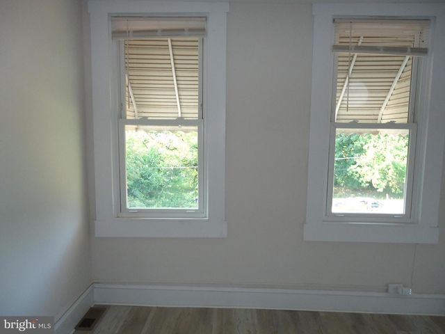 2807 CLIFTON AVE, Baltimore, MD 21216