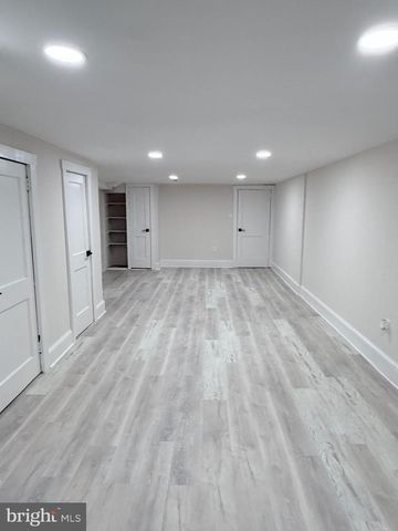 2807 CLIFTON AVE, Baltimore, MD 21216