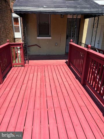 2807 CLIFTON AVE, Baltimore, MD 21216