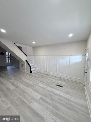 2807 CLIFTON AVE, Baltimore, MD 21216