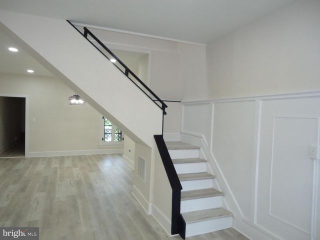 2807 CLIFTON AVE, Baltimore, MD 21216