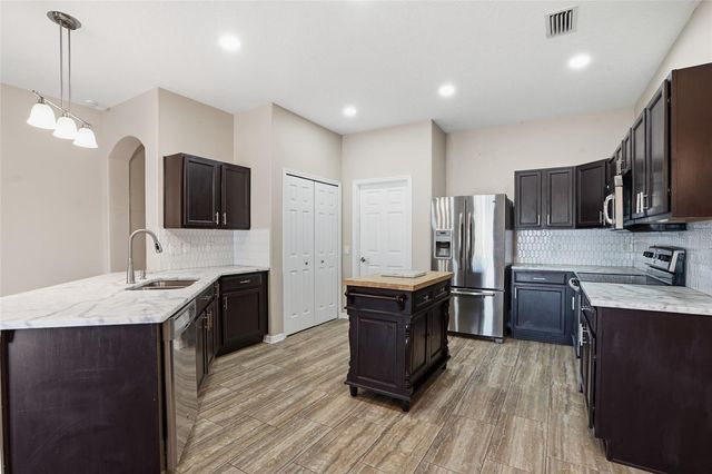 29725 CEDAR WAXWING DRIVE, Wesley Chapel, FL 33545