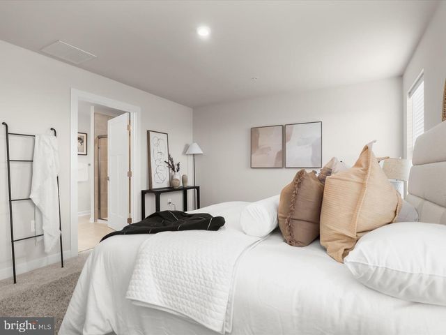 4738 NAPLES AVE, Aberdeen, MD 21001