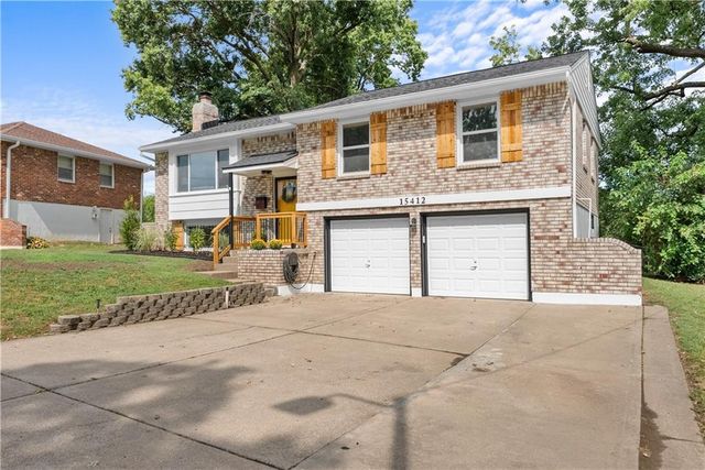 15412 E 42nd Place, Independence, MO 64055