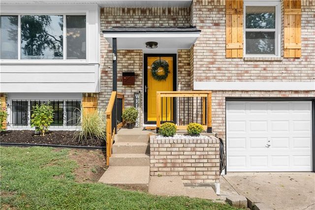 15412 E 42nd Place, Independence, MO 64055