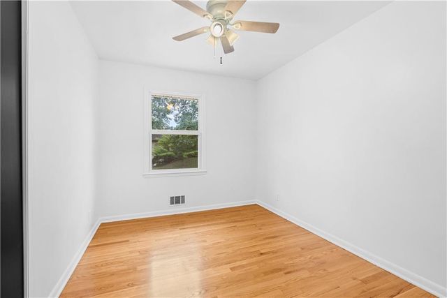 15412 E 42nd Place, Independence, MO 64055