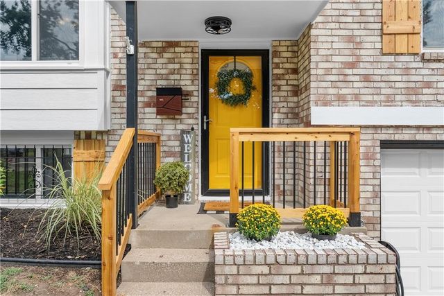 15412 E 42nd Place, Independence, MO 64055