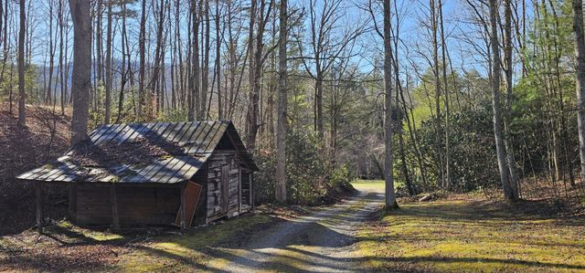 248 Lower Smithfield Road, Tellico Plains, TN 37385