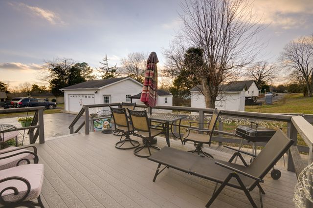 1311 Glenoaks Rd, Shelbyville, TN 37160