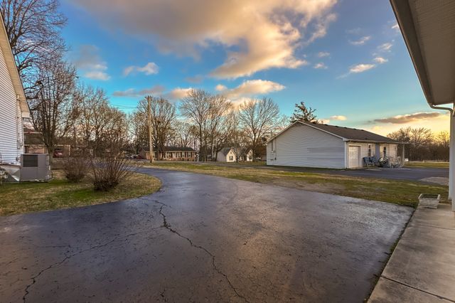 1311 Glenoaks Rd, Shelbyville, TN 37160