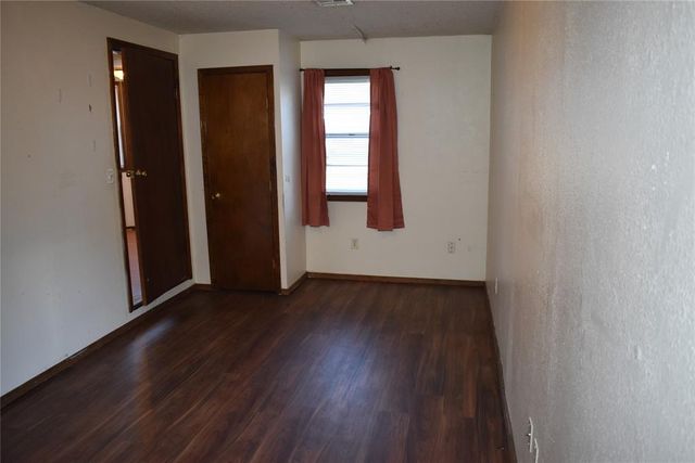428 S 8th Street, Yukon, OK 73099