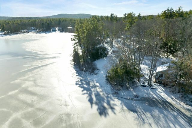 26 Oak Street, Northwood, NH 03261
