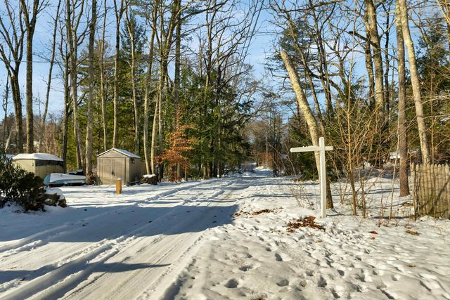 26 Oak Street, Northwood, NH 03261