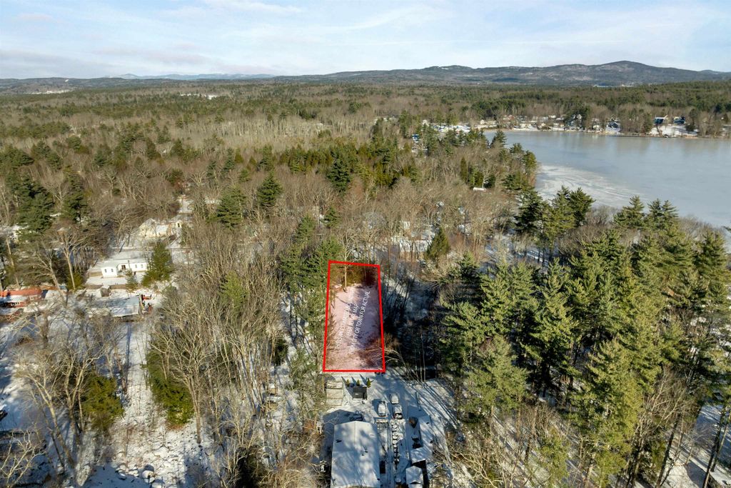 26 Oak Street, Northwood, NH 03261