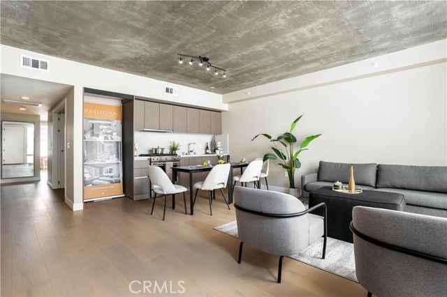 380 Cordova Street 405, Pasadena, CA 91101