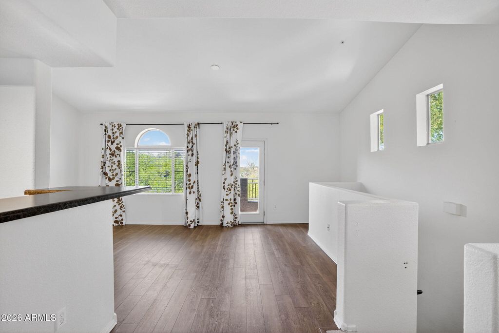 Image 14 of property listing at 16825 N 14TH Street 121, Phoenix, AZ 85022