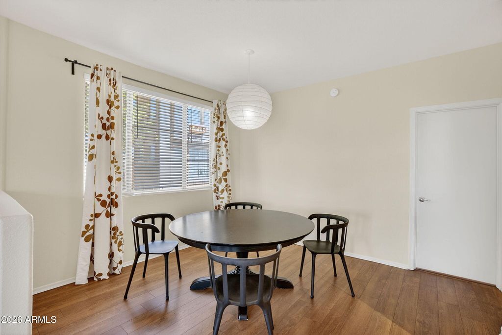 Image 17 of property listing at 16825 N 14TH Street 121, Phoenix, AZ 85022