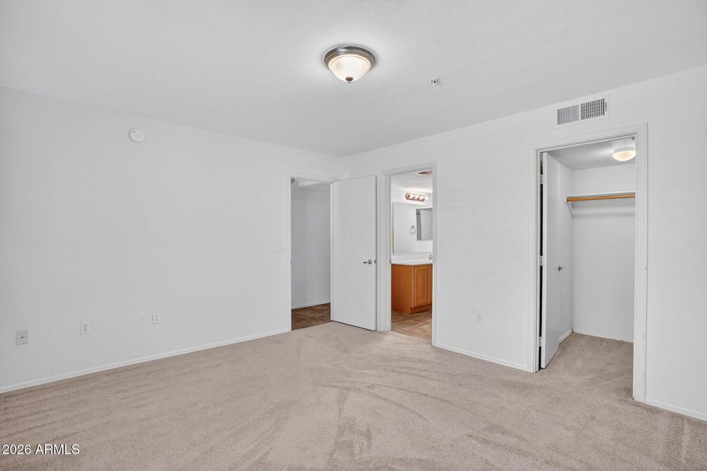 Image 28 of property listing at 16825 N 14TH Street 121, Phoenix, AZ 85022