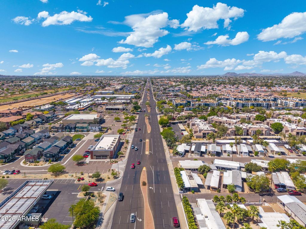 Image 51 of property listing at 16825 N 14TH Street 121, Phoenix, AZ 85022