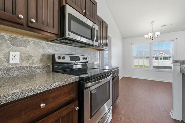 142 Corbin Tanner Dr., Conway, SC 29527