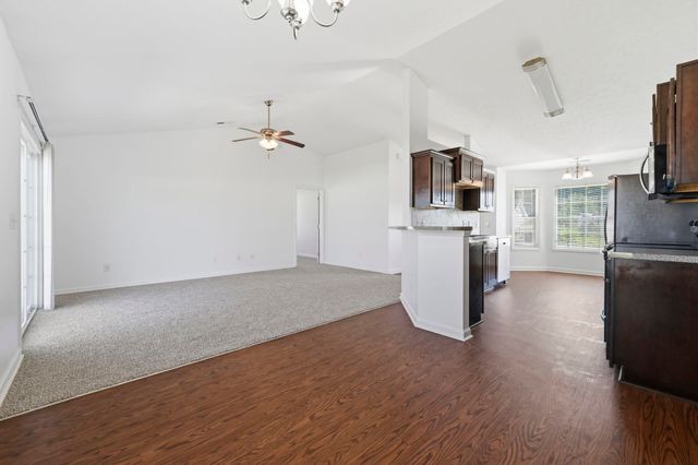 142 Corbin Tanner Dr., Conway, SC 29527