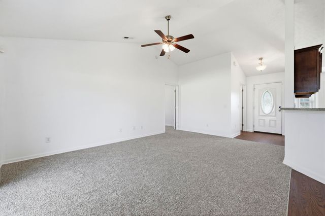 142 Corbin Tanner Dr., Conway, SC 29527