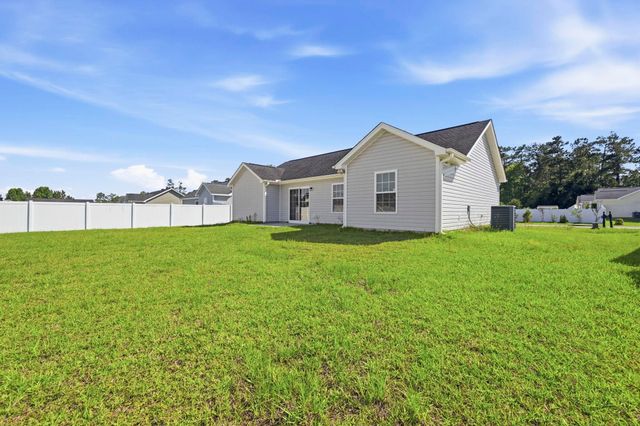 142 Corbin Tanner Dr., Conway, SC 29527