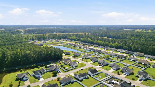 142 Corbin Tanner Dr., Conway, SC 29527