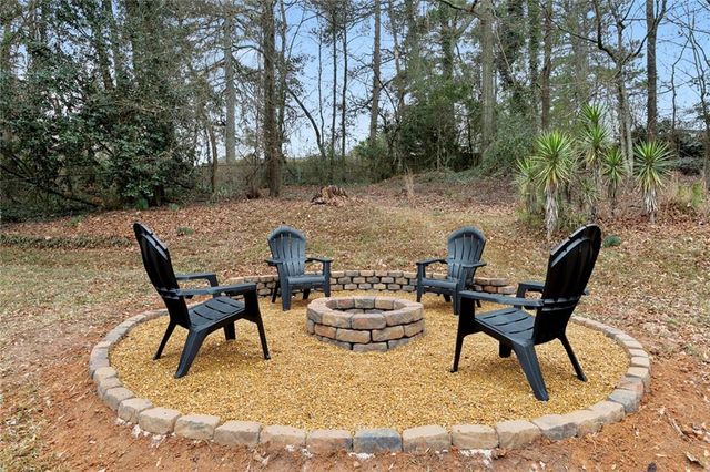 2802 Lakeview Court, Buford, GA 30519