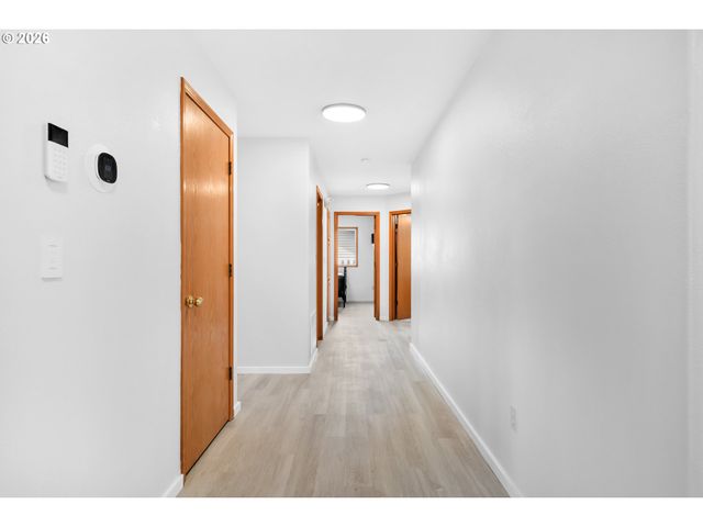 1420 Ne HOFFMAN Dr, Mc Minnville, OR 97128