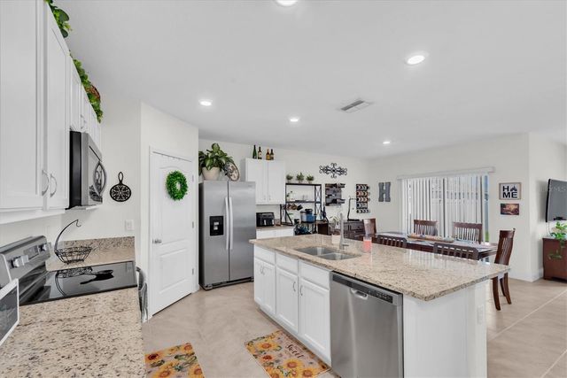 2826 VAN AMBER COURT, Lakeland, FL 33811