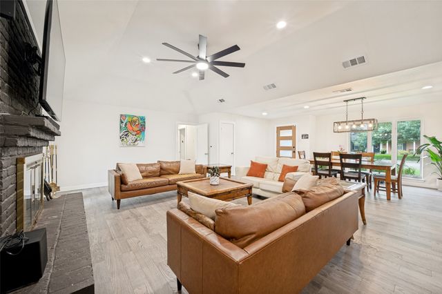 10349 Carry Back Circle, Dallas, TX 75229