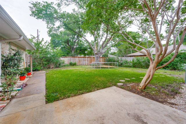 10349 Carry Back Circle, Dallas, TX 75229