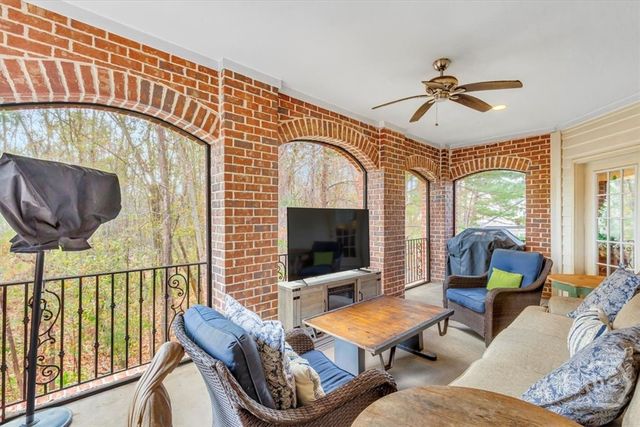 104 Woodside Crossing, Savannah, GA 31405