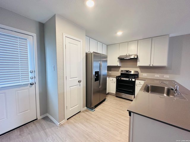 20452 Fire Stone, San Antonio, TX 78264