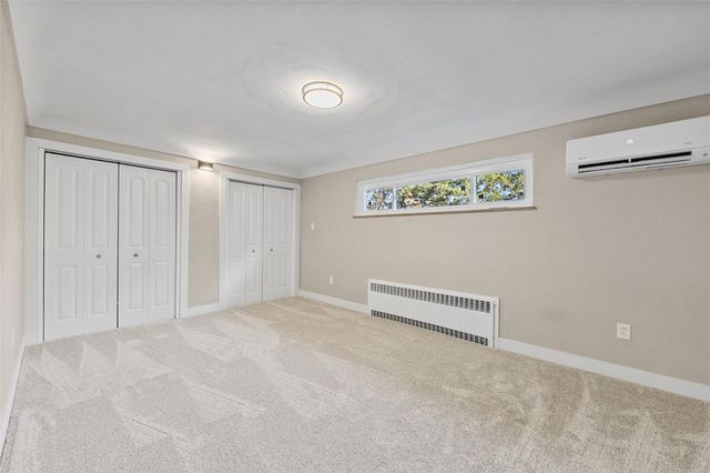 1812 Ridge Rd, Jeannette, PA 15644