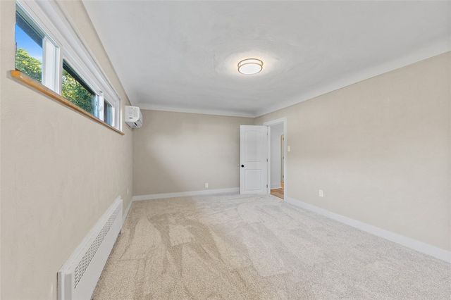 1812 Ridge Rd, Jeannette, PA 15644