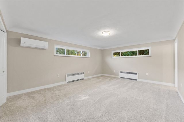 1812 Ridge Rd, Jeannette, PA 15644