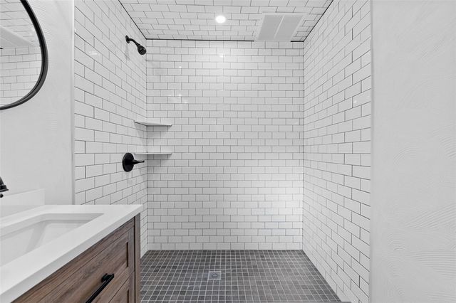 1812 Ridge Rd, Jeannette, PA 15644