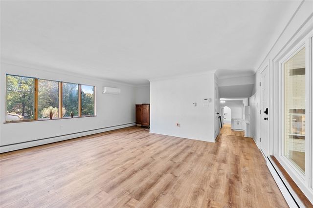 1812 Ridge Rd, Jeannette, PA 15644